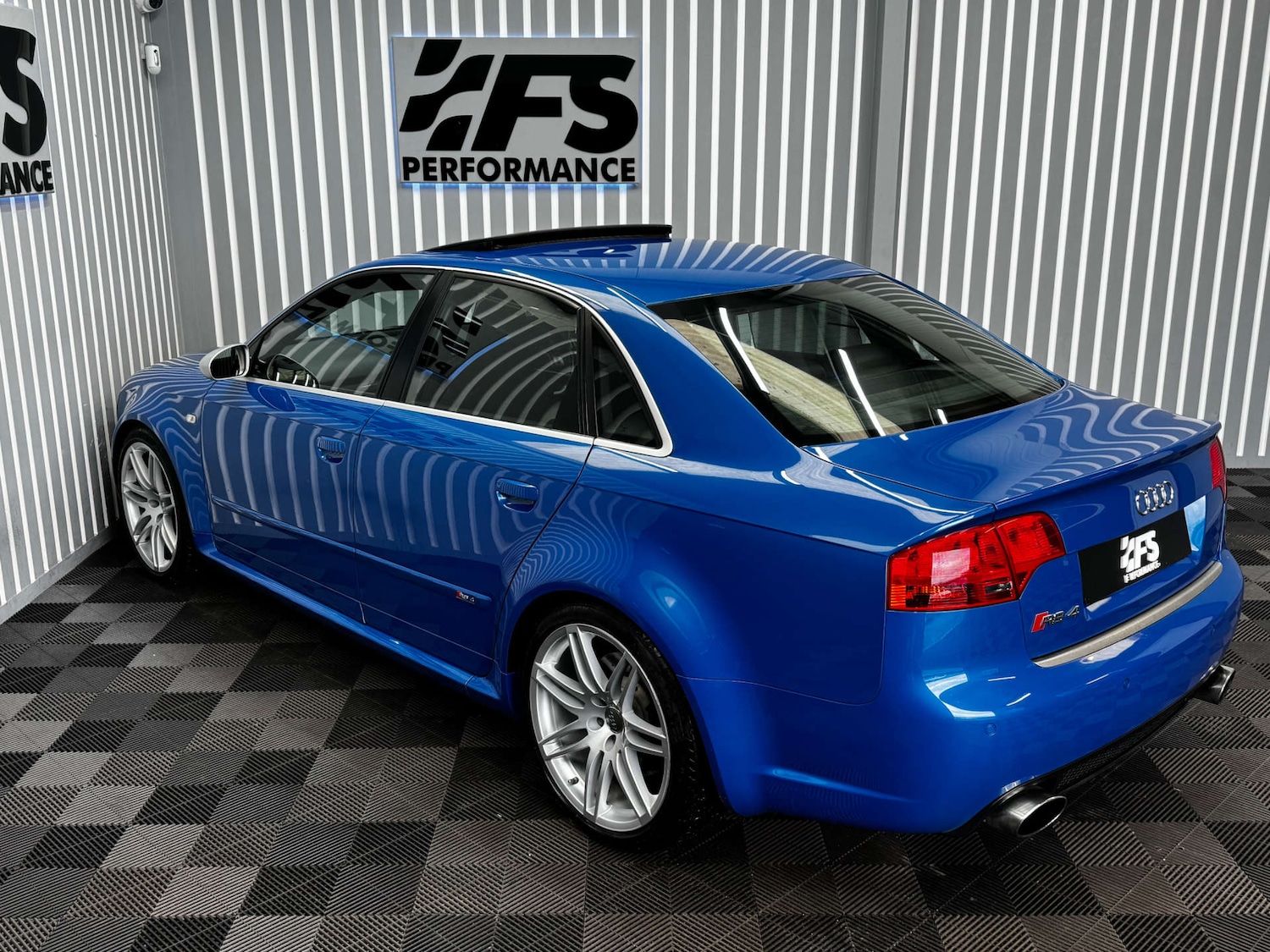 Used Audi RS4 2007 for sale - 77235347: Photo 15