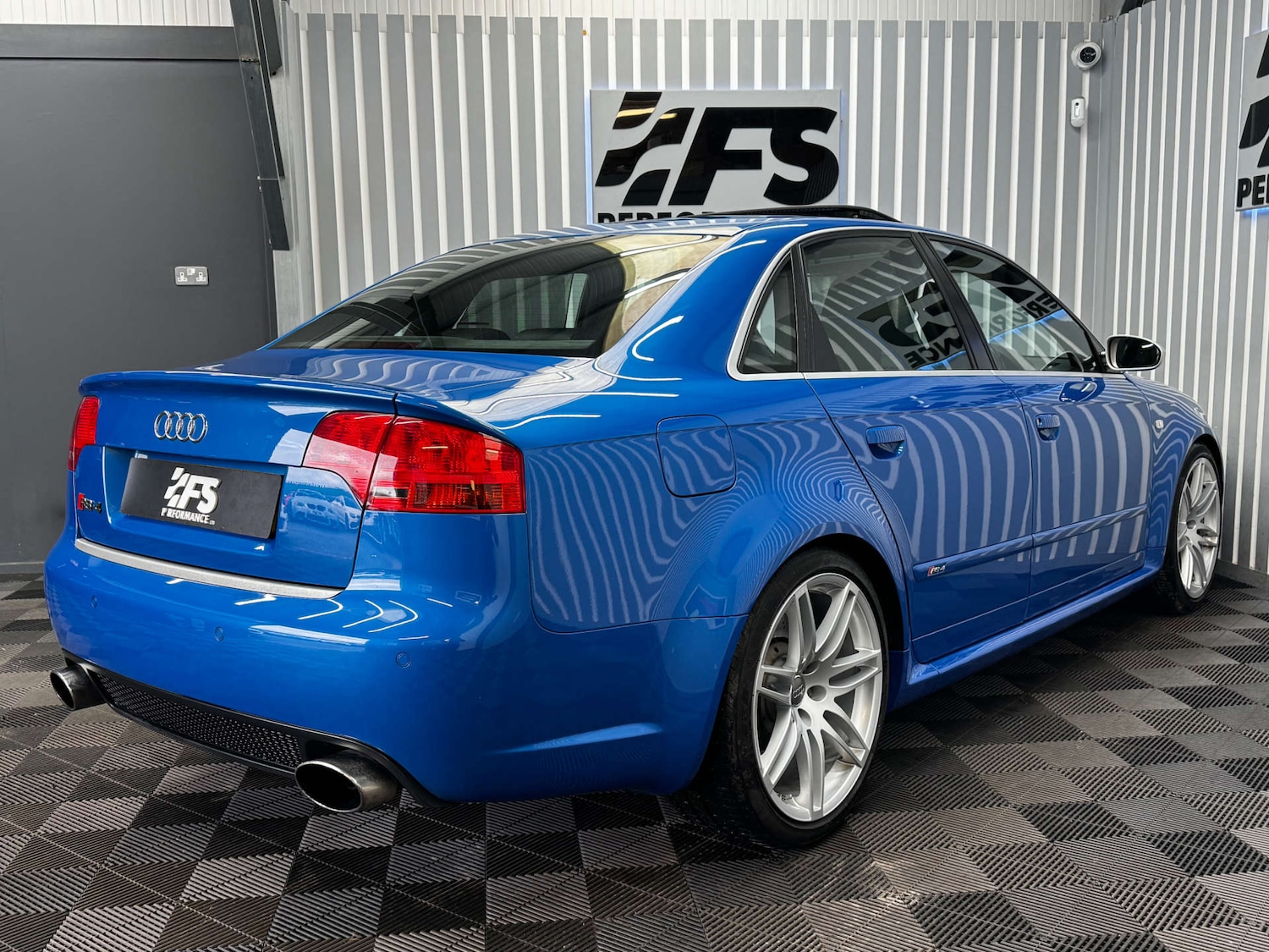 Used Audi RS4 2007 for sale - 77235347: Photo 17