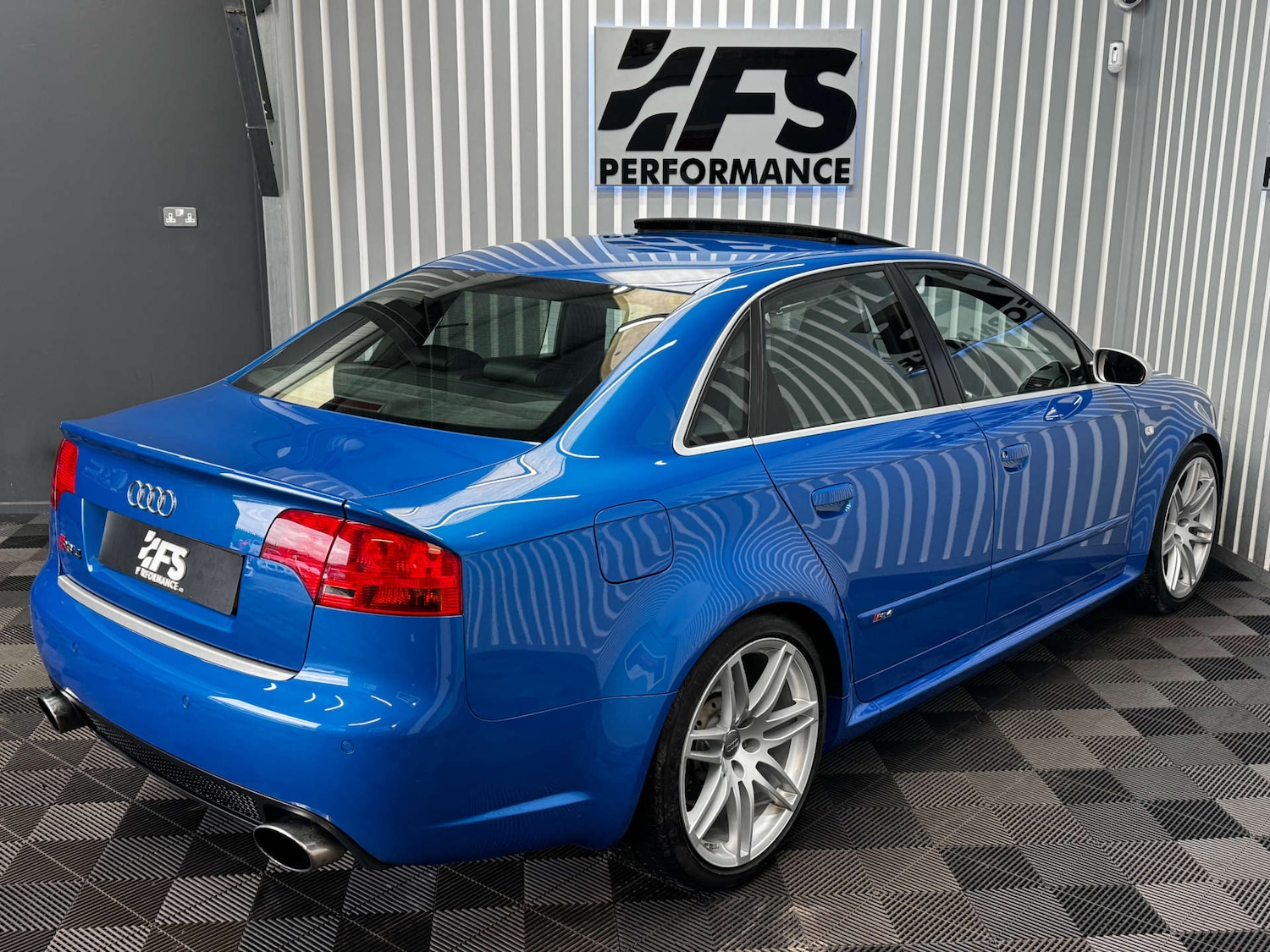 Used Audi RS4 2007 for sale - 77235347: Photo 33
