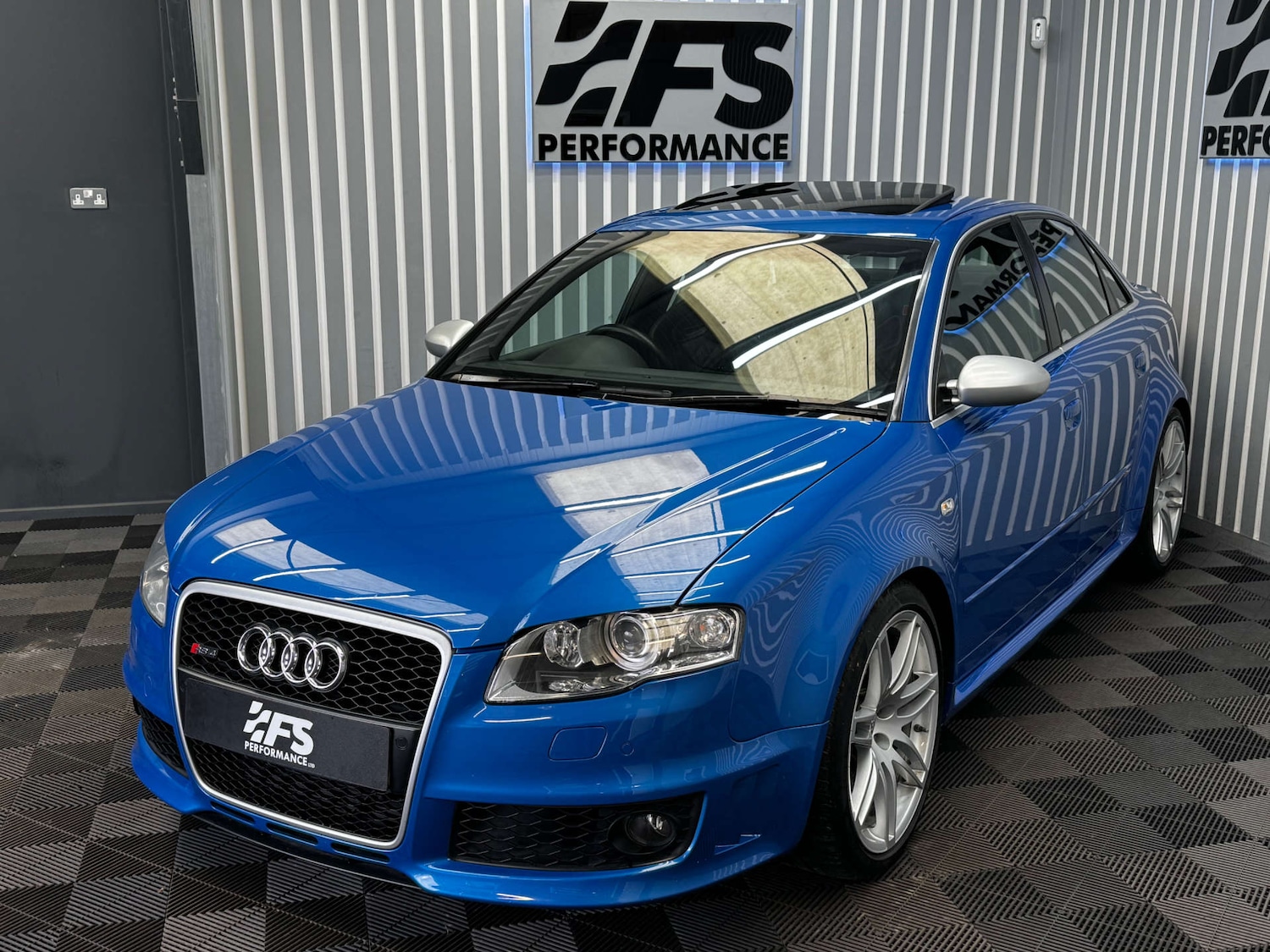 Used Audi RS4 2007 for sale - 77235347: Photo 40
