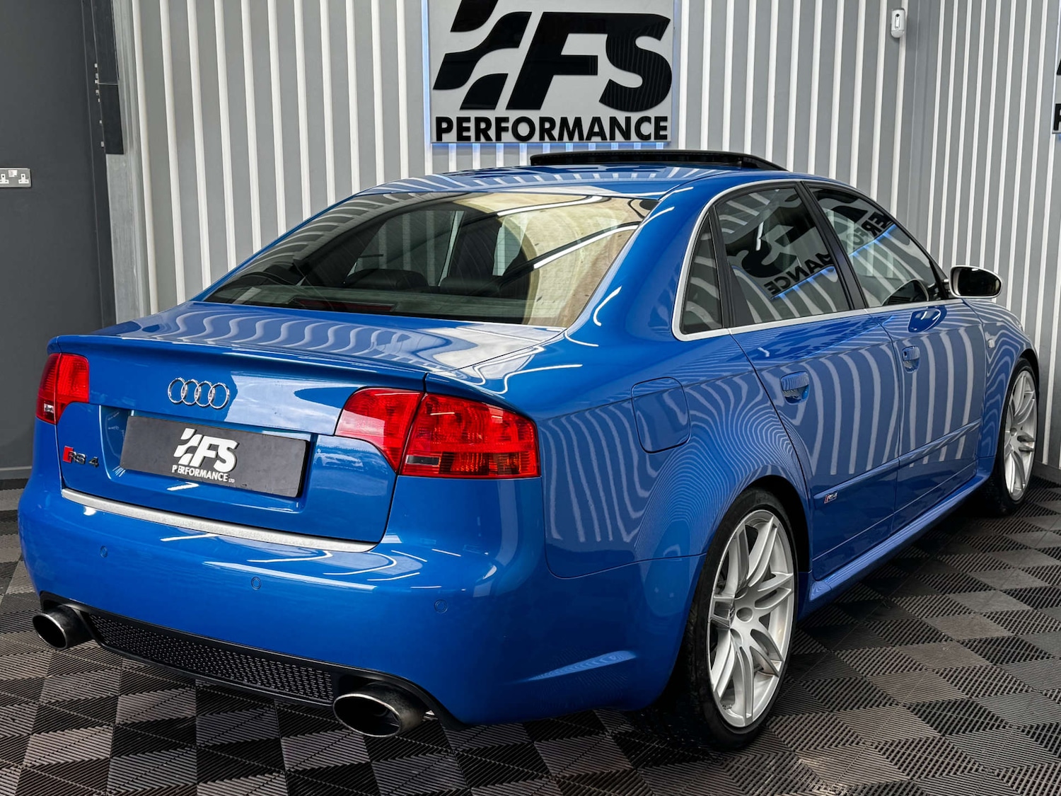 Used Audi RS4 2007 for sale - 77235347: Photo 6