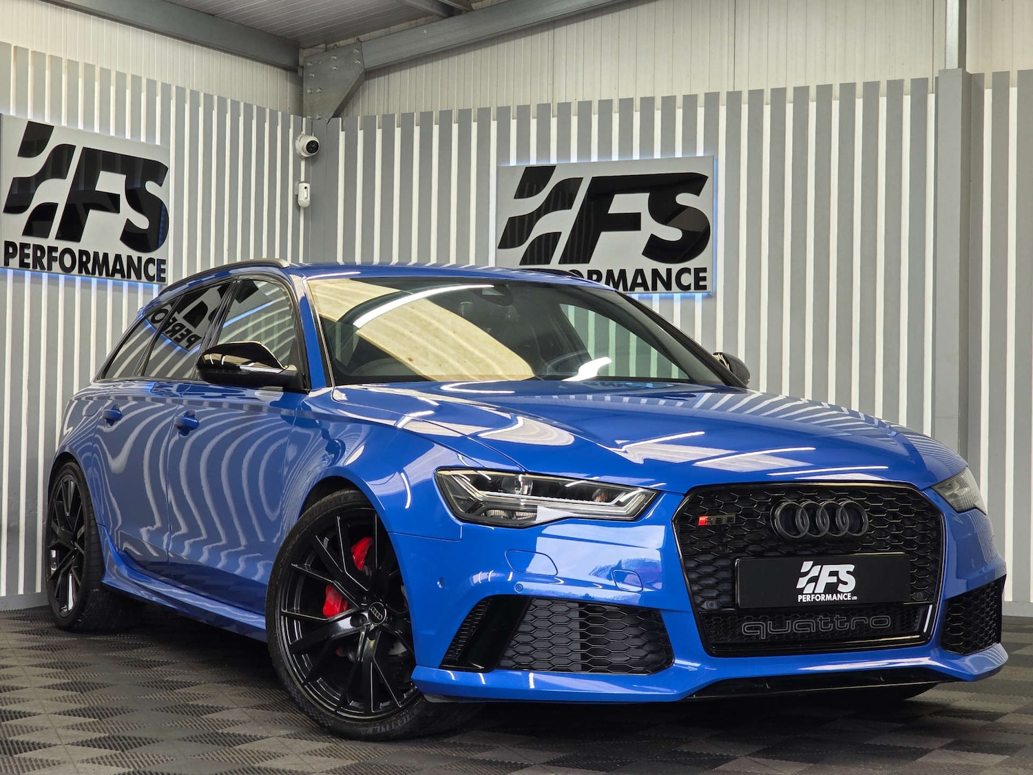 Used Audi RS6 Avant 2018 for sale - 76132451: Photo 1