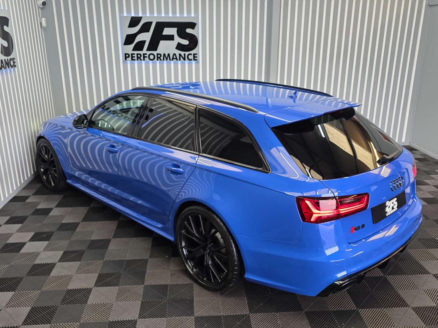 Used Audi RS6 Avant 2018 for sale - 76132451: Photo 46