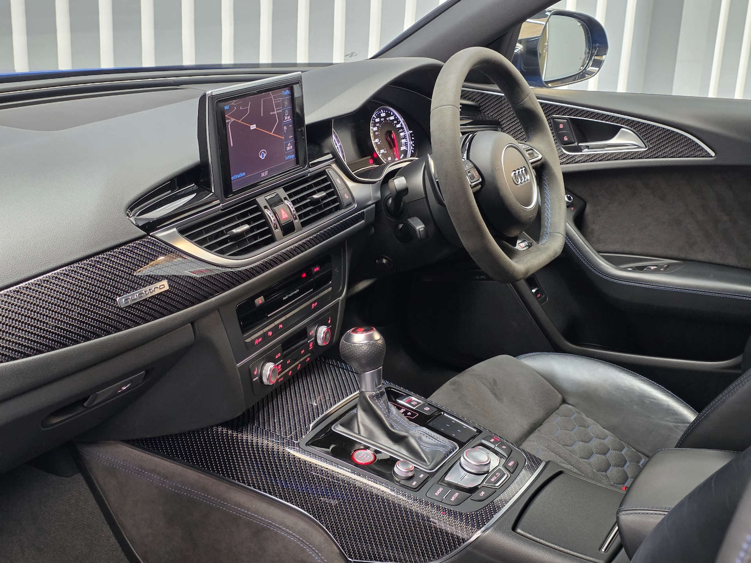 Used Audi RS6 Avant 2018 for sale - 76132451: Photo 8