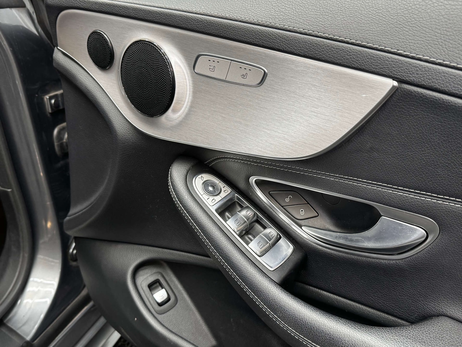 Used Mercedes-Benz C Class 2019 for sale - 76601835: Photo 12