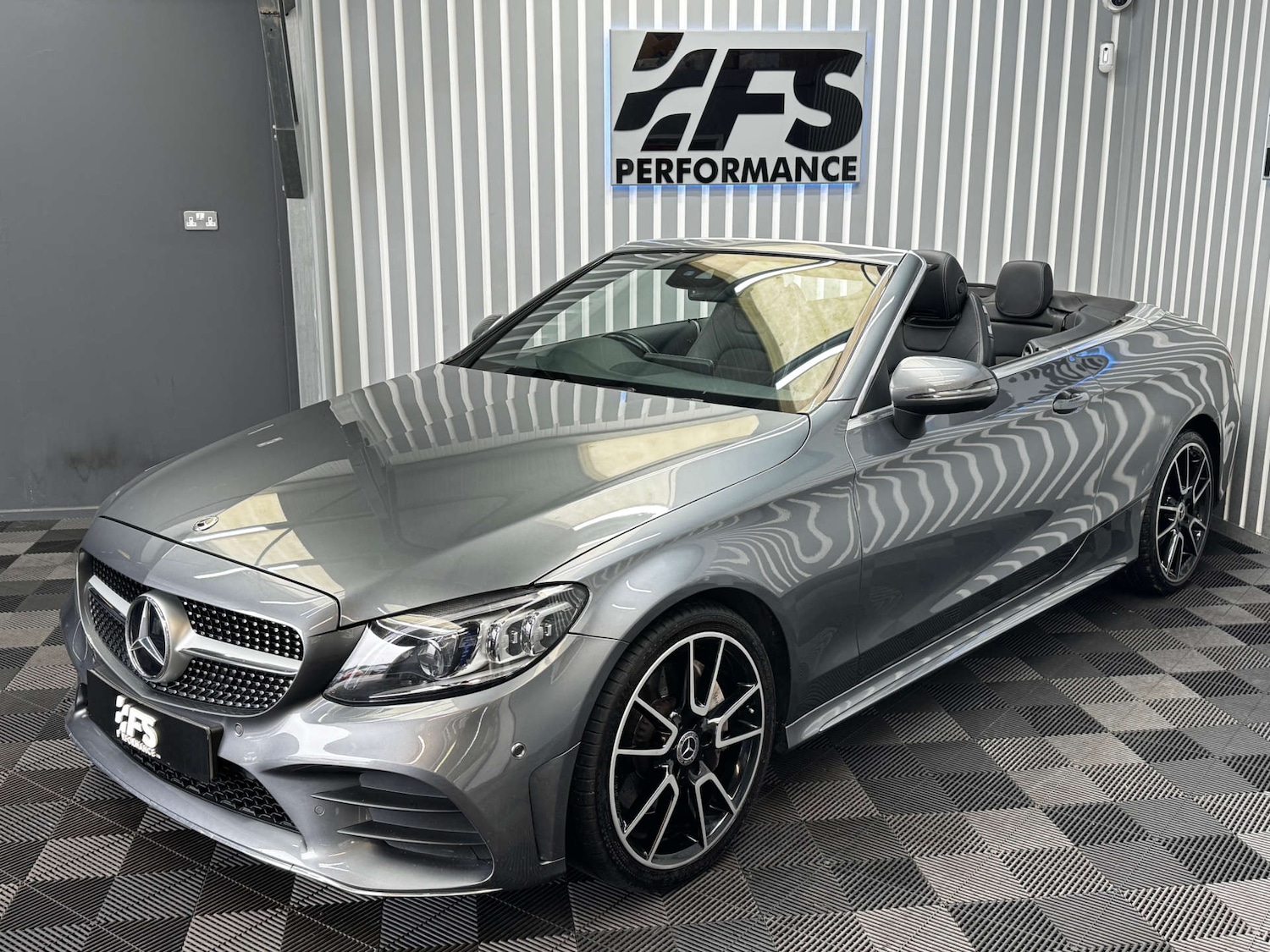 Used Mercedes-Benz C Class 2019 for sale - 76601835: Photo 3