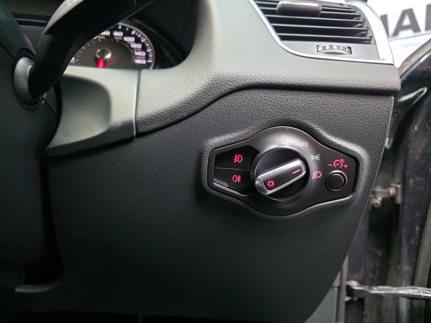 Used Audi Q5 2016 for sale - 76936755: Photo 34