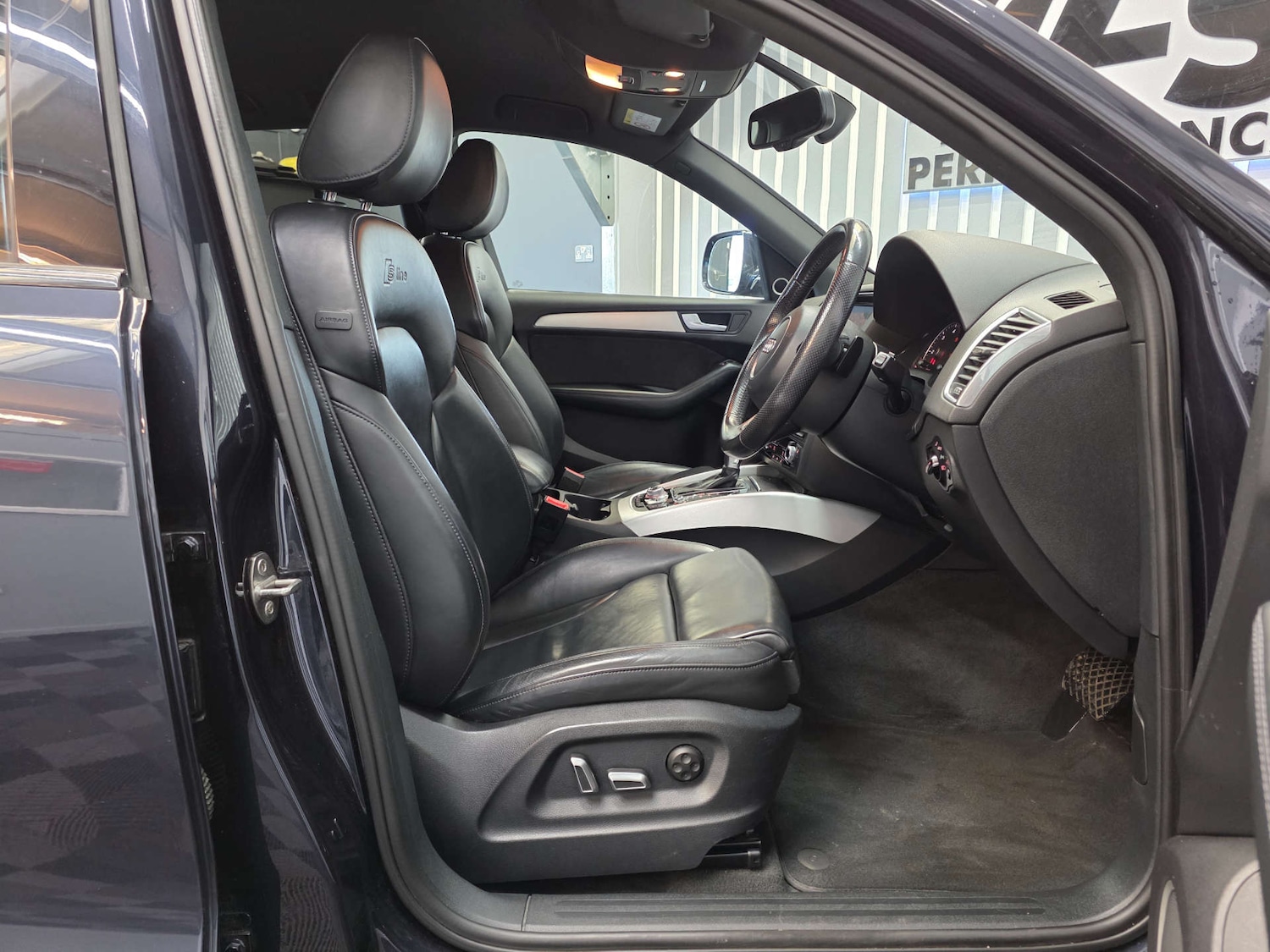 Used Audi Q5 2016 for sale - 76936755: Photo 41