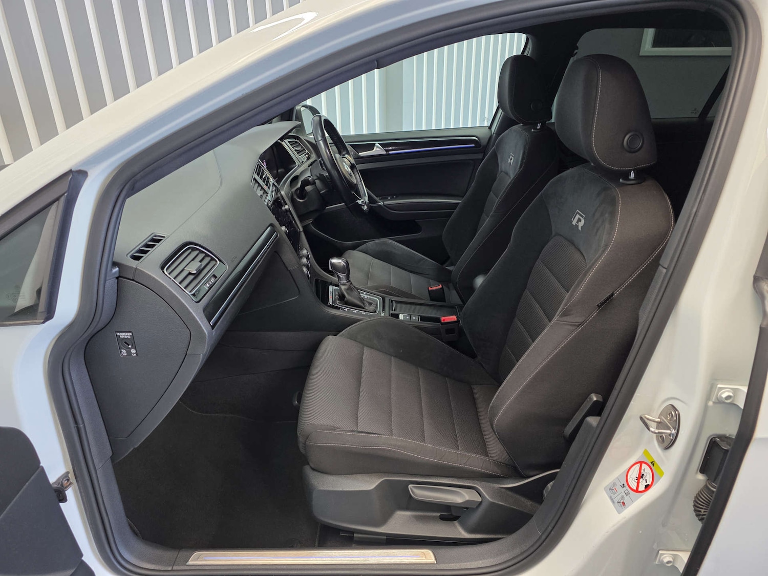 Used Volkswagen Golf 2018 for sale - 77080226: Photo 22