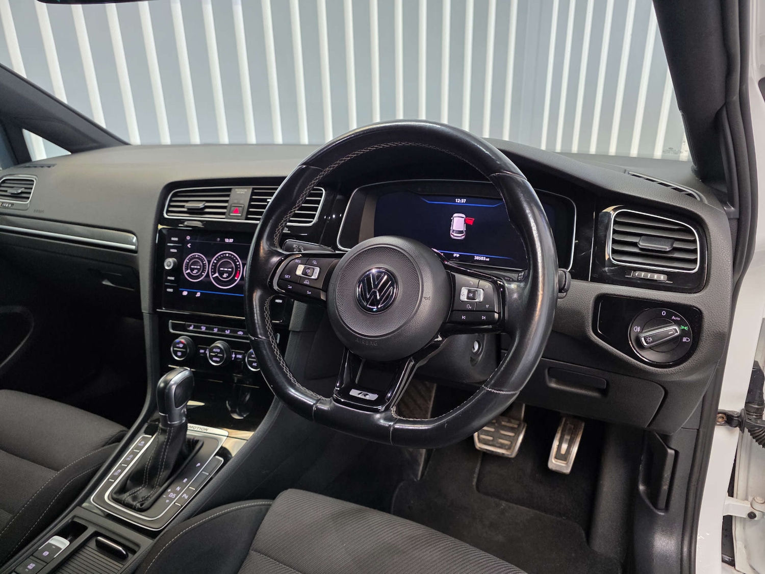 Used Volkswagen Golf 2018 for sale - 77080226: Photo 43