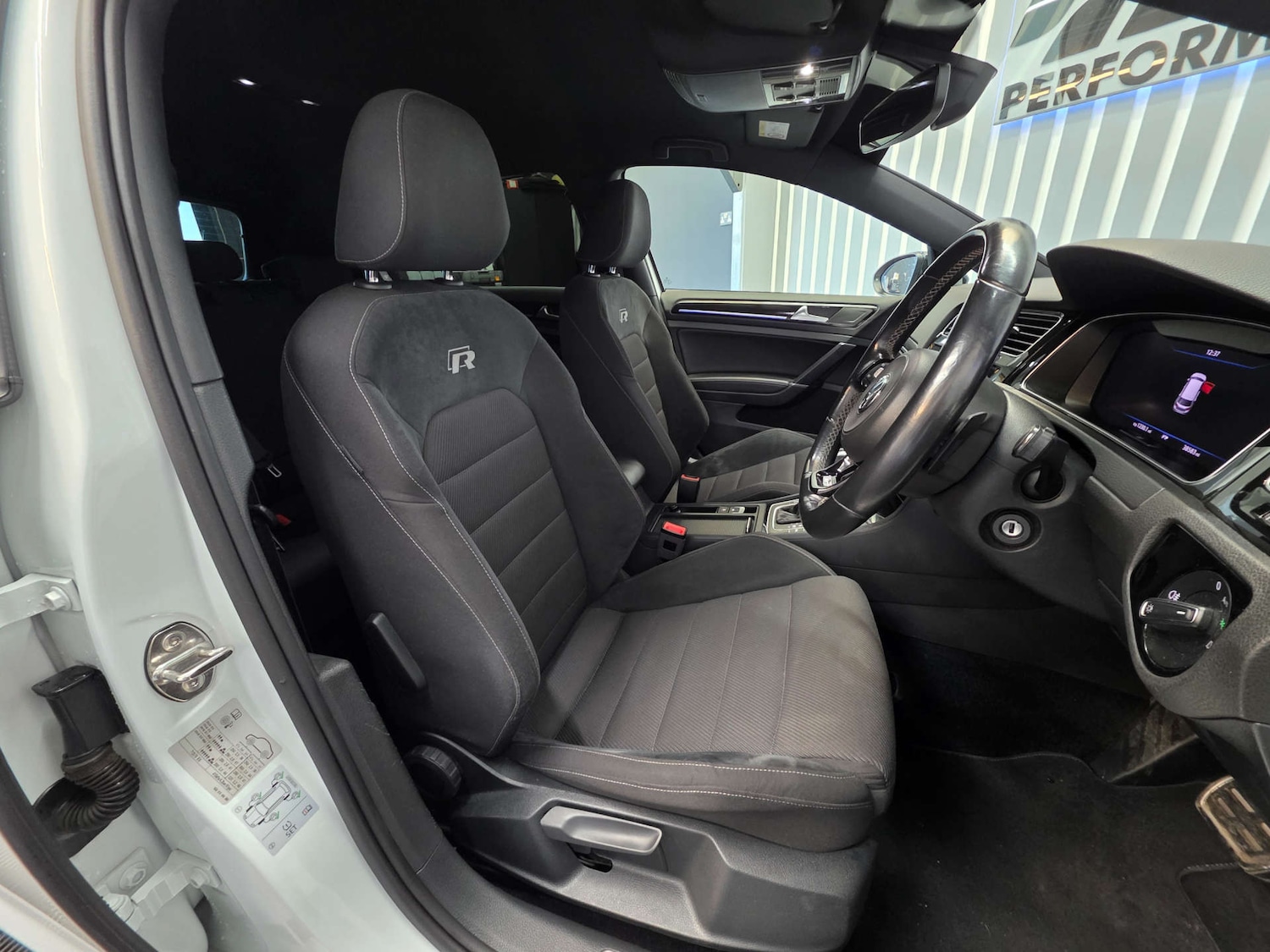 Used Volkswagen Golf 2018 for sale - 77080226: Photo 7