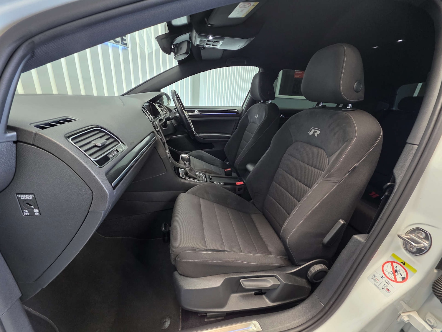 Used Volkswagen Golf 2018 for sale - 77080226: Photo 9