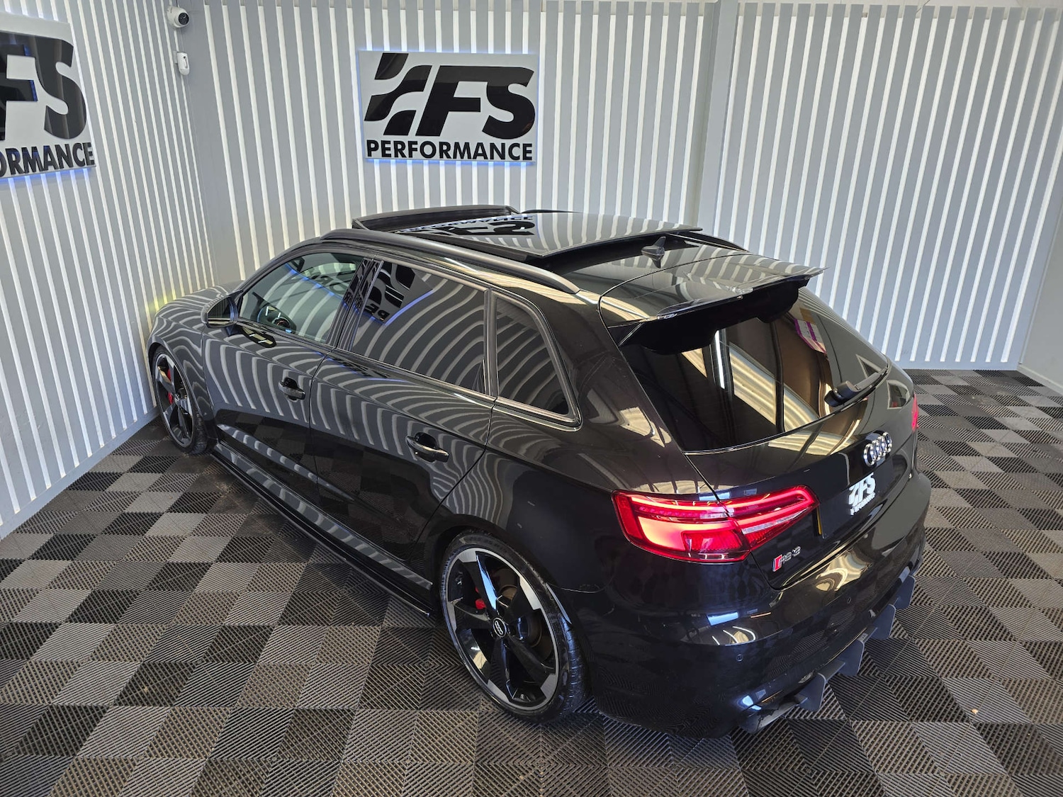 Used Audi RS3 2016 for sale - 77339213: Photo 16