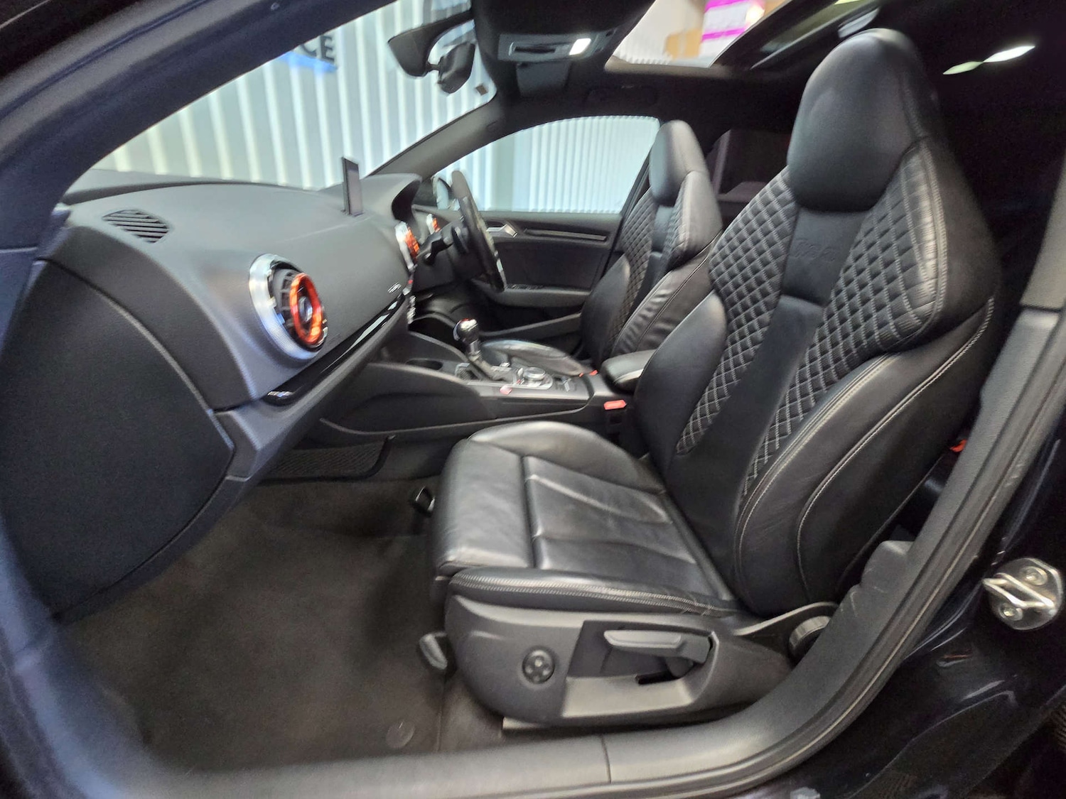 Used Audi RS3 2016 for sale - 77339213: Photo 9