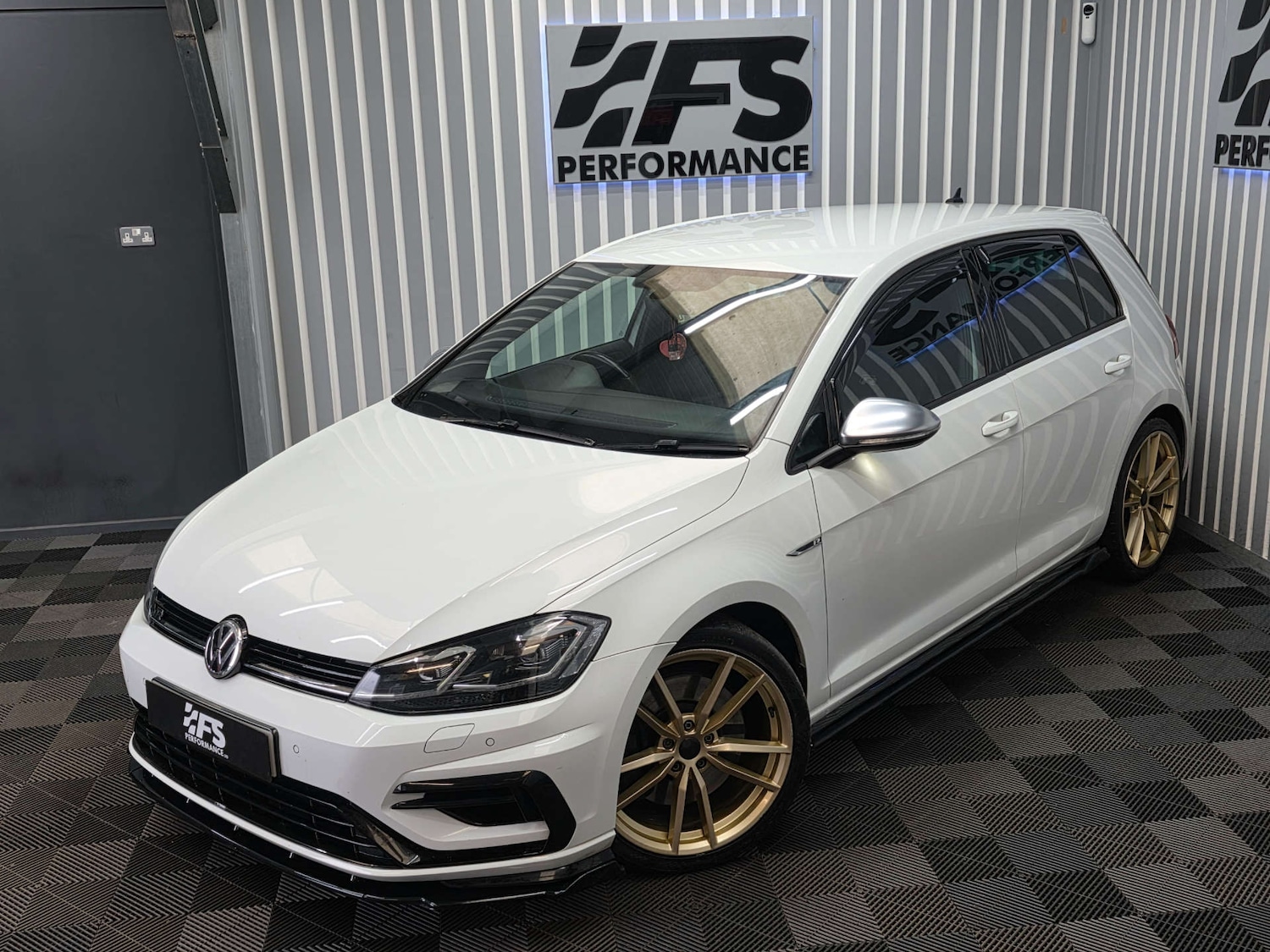 Used Volkswagen Golf 2018 for sale - 77656596: Photo 40
