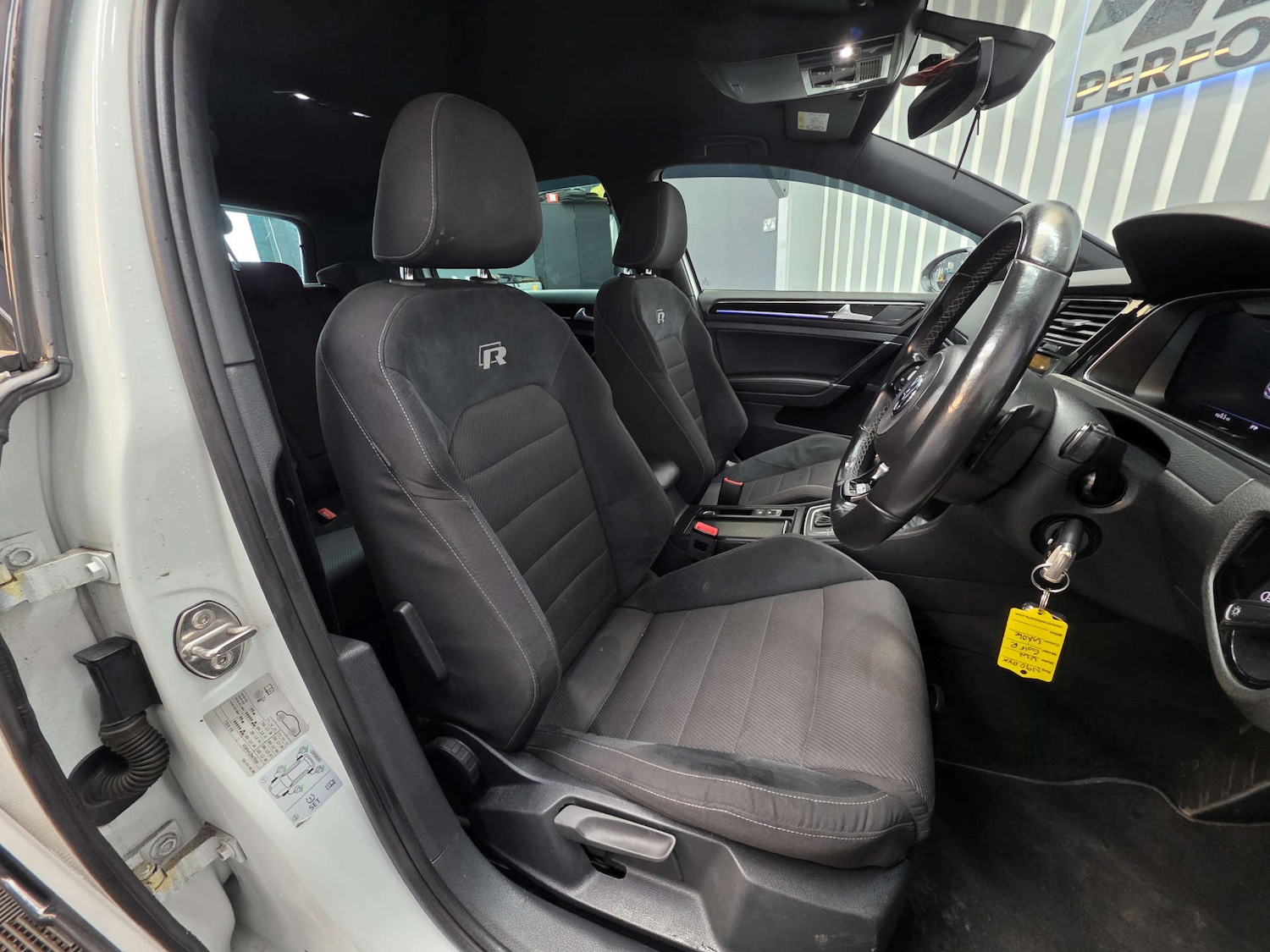 Used Volkswagen Golf 2018 for sale - 77656596: Photo 7