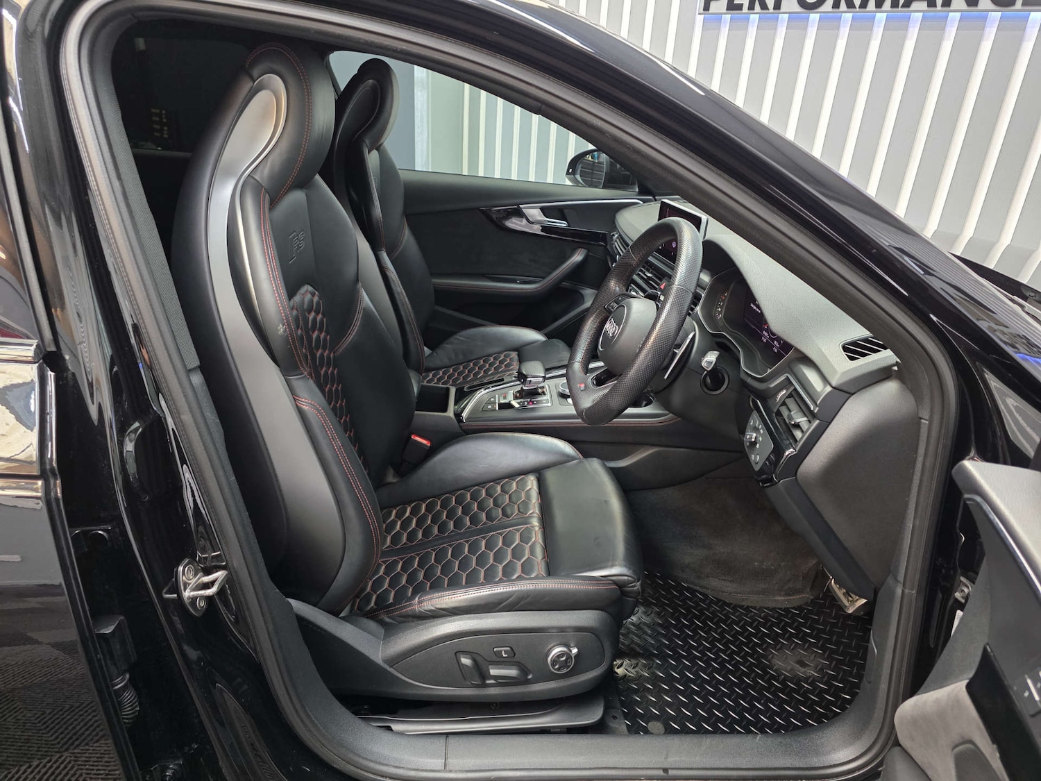 Used Audi RS4 2018 for sale - 77704070: Photo 19