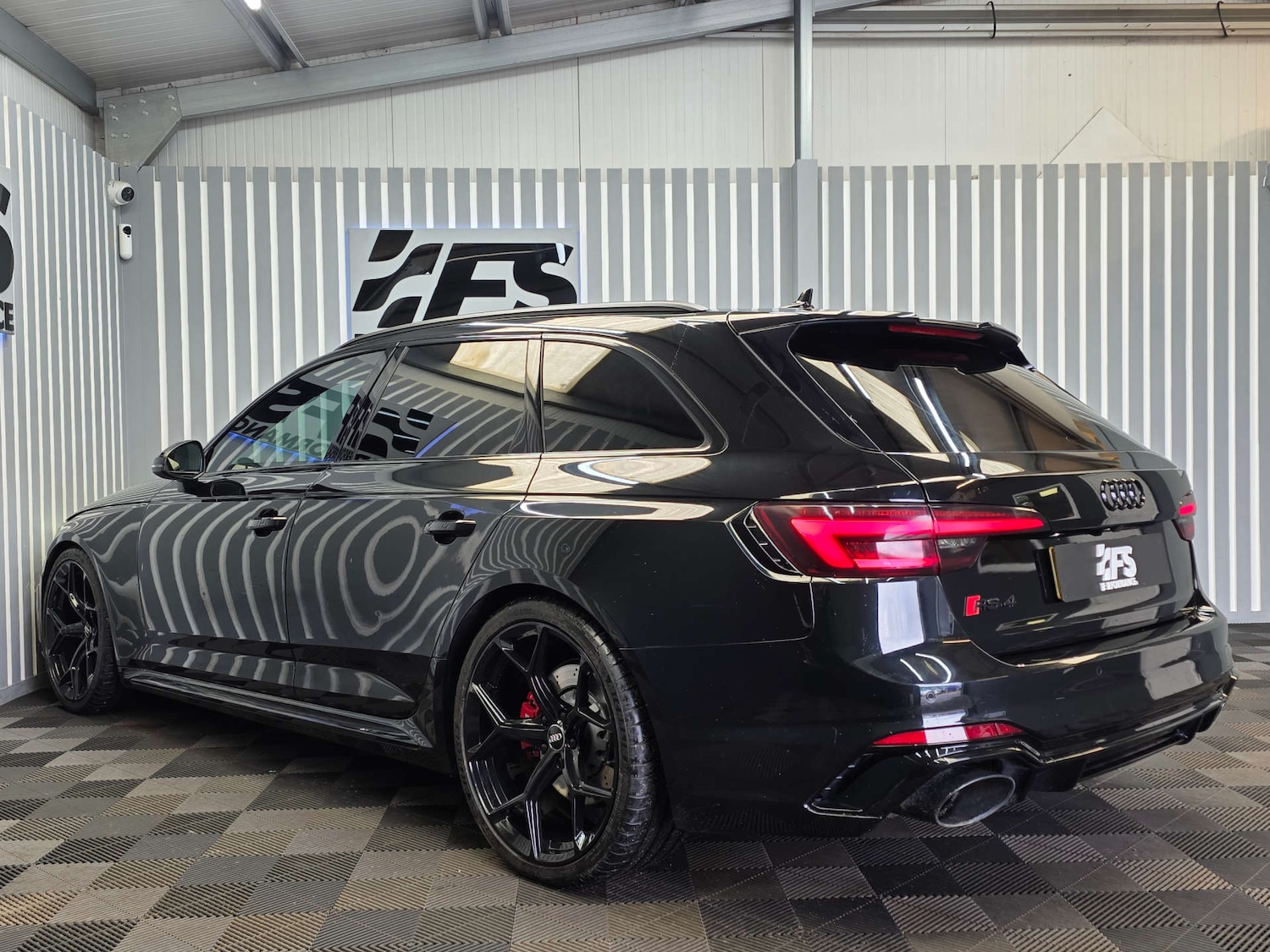 Used Audi RS4 2018 for sale - 77704070: Photo 4