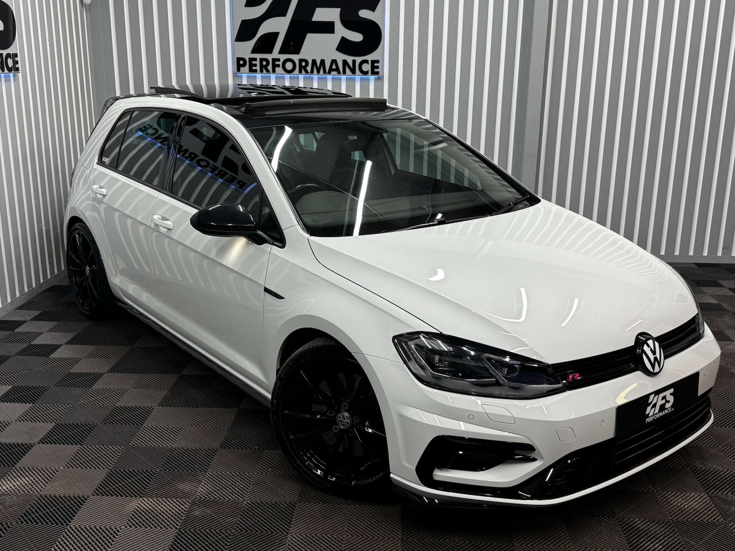 Used Volkswagen Golf 2017 for sale - 77236282: Photo 14