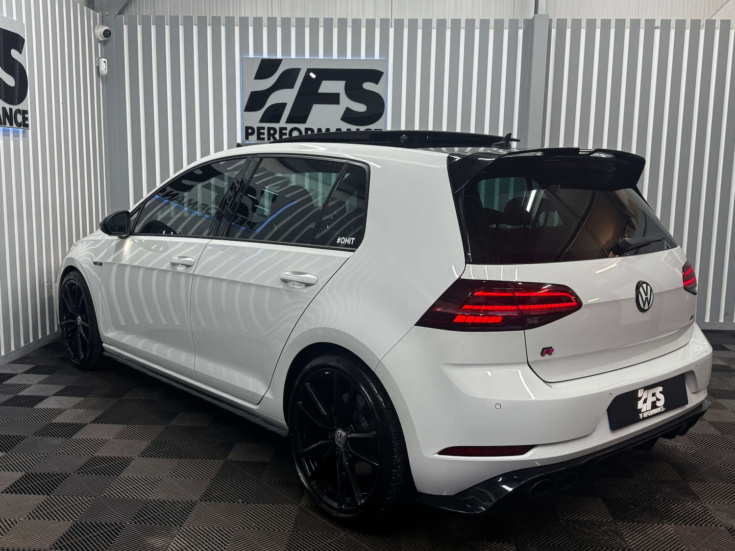 Used Volkswagen Golf 2017 for sale - 77236282: Photo 17