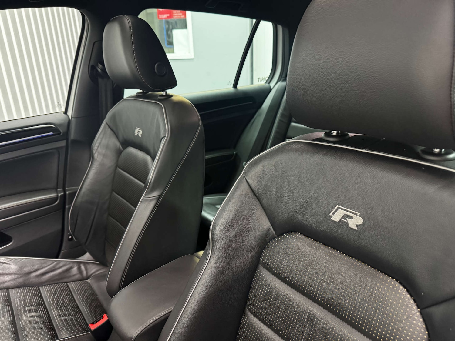 Used Volkswagen Golf 2017 for sale - 77236282: Photo 24