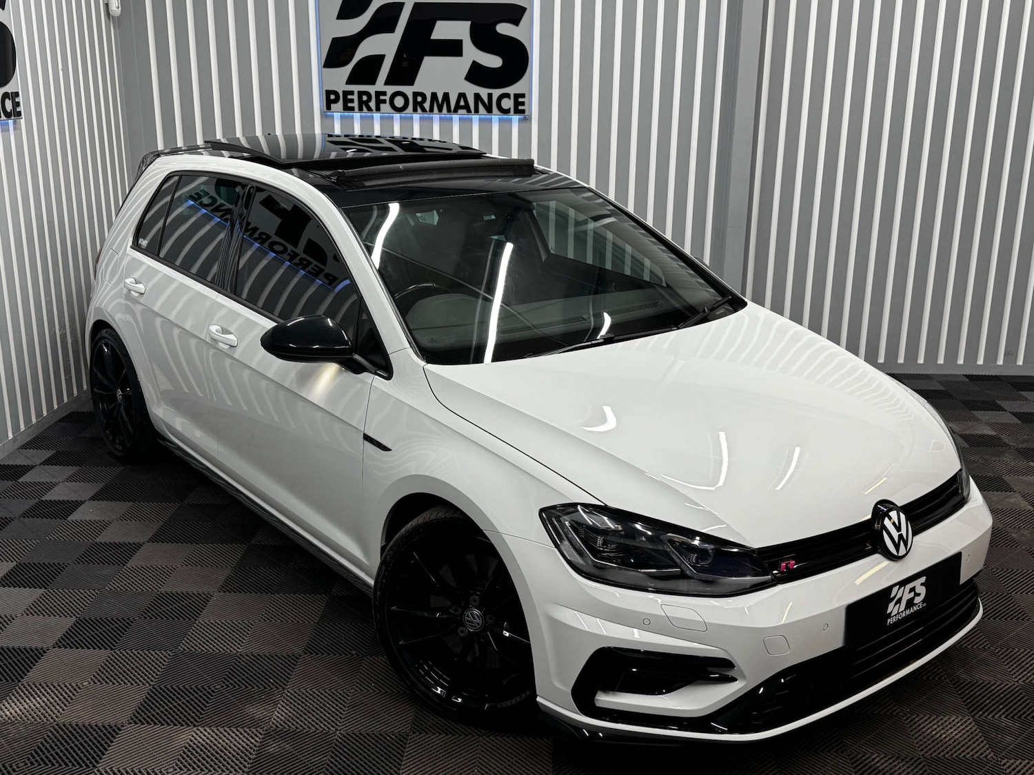 Used Volkswagen Golf 2017 for sale - 77236282: Photo 25