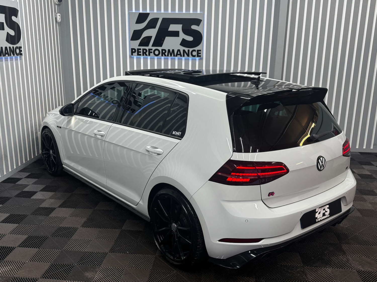 Used Volkswagen Golf 2017 for sale - 77236282: Photo 28