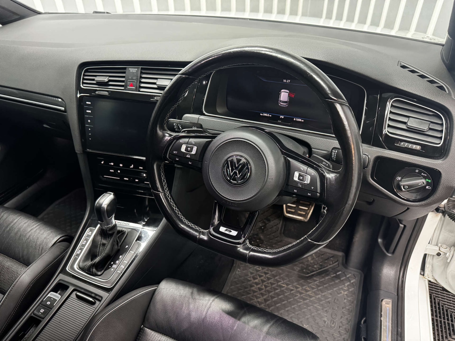 Used Volkswagen Golf 2017 for sale - 77236282: Photo 31