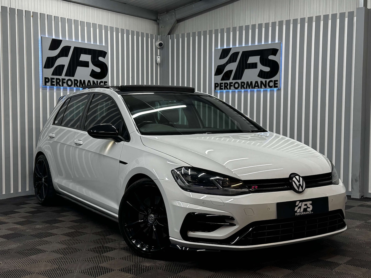 Used Volkswagen Golf 2017 for sale - 77236282: Photo 34