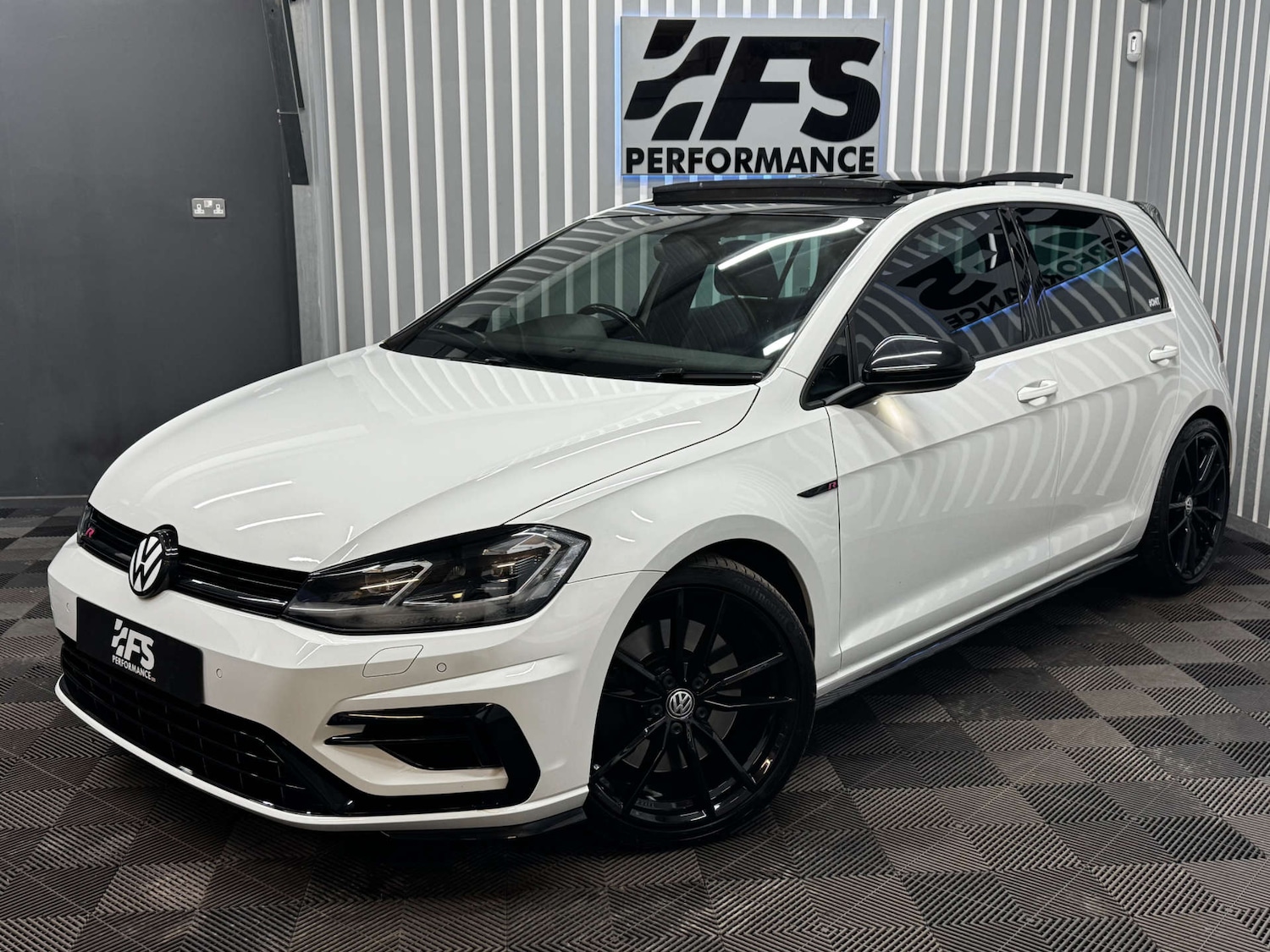 Used Volkswagen Golf 2017 for sale - 77236282: Photo 35