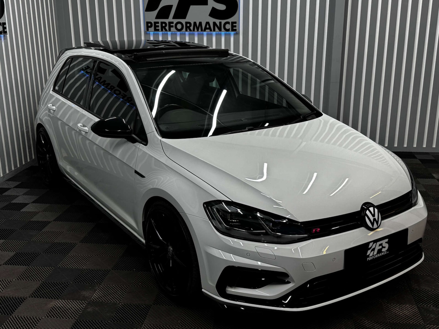 Used Volkswagen Golf 2017 for sale - 77236282: Photo 39