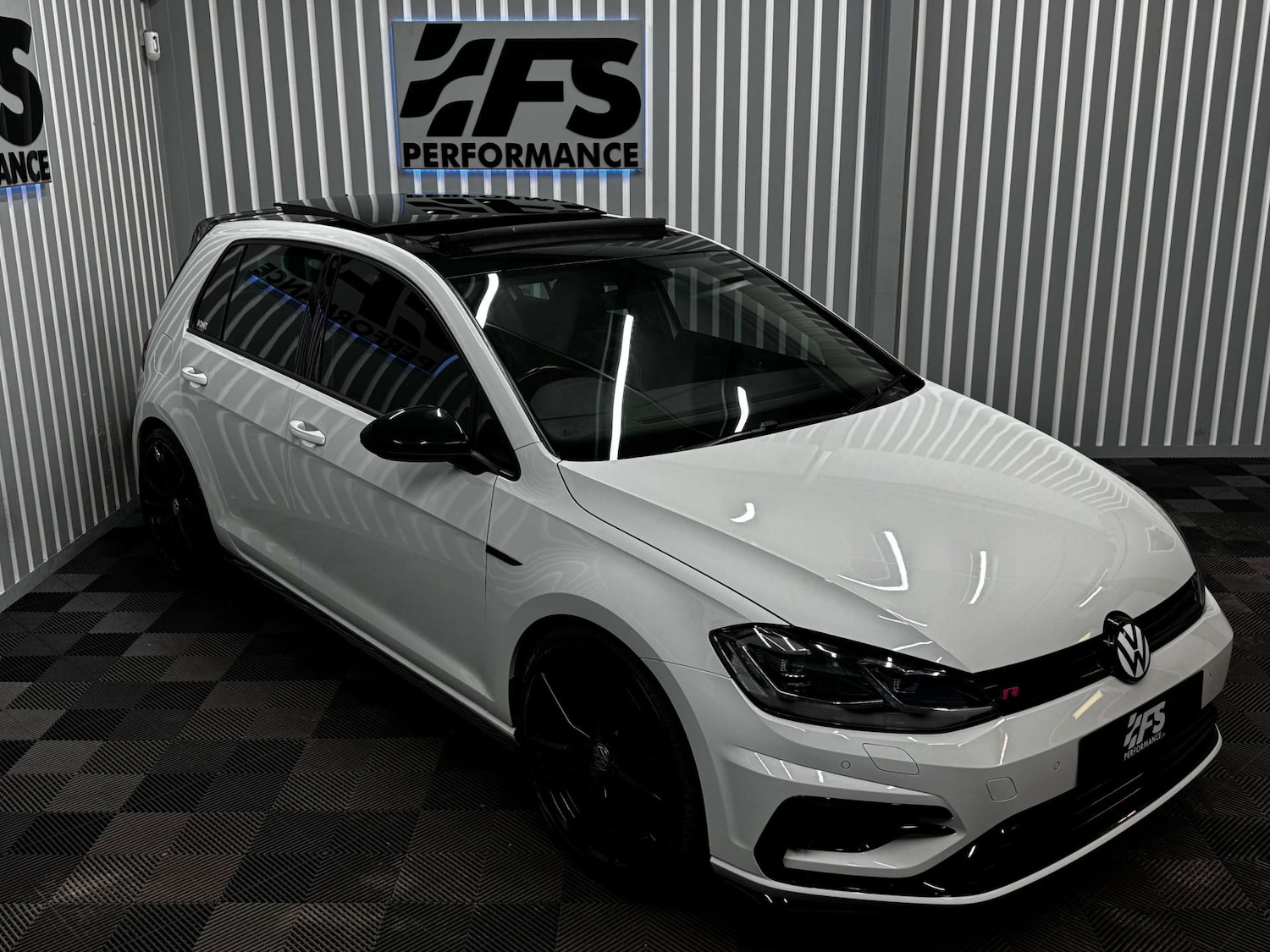 Used Volkswagen Golf 2017 for sale - 77236282: Photo 40