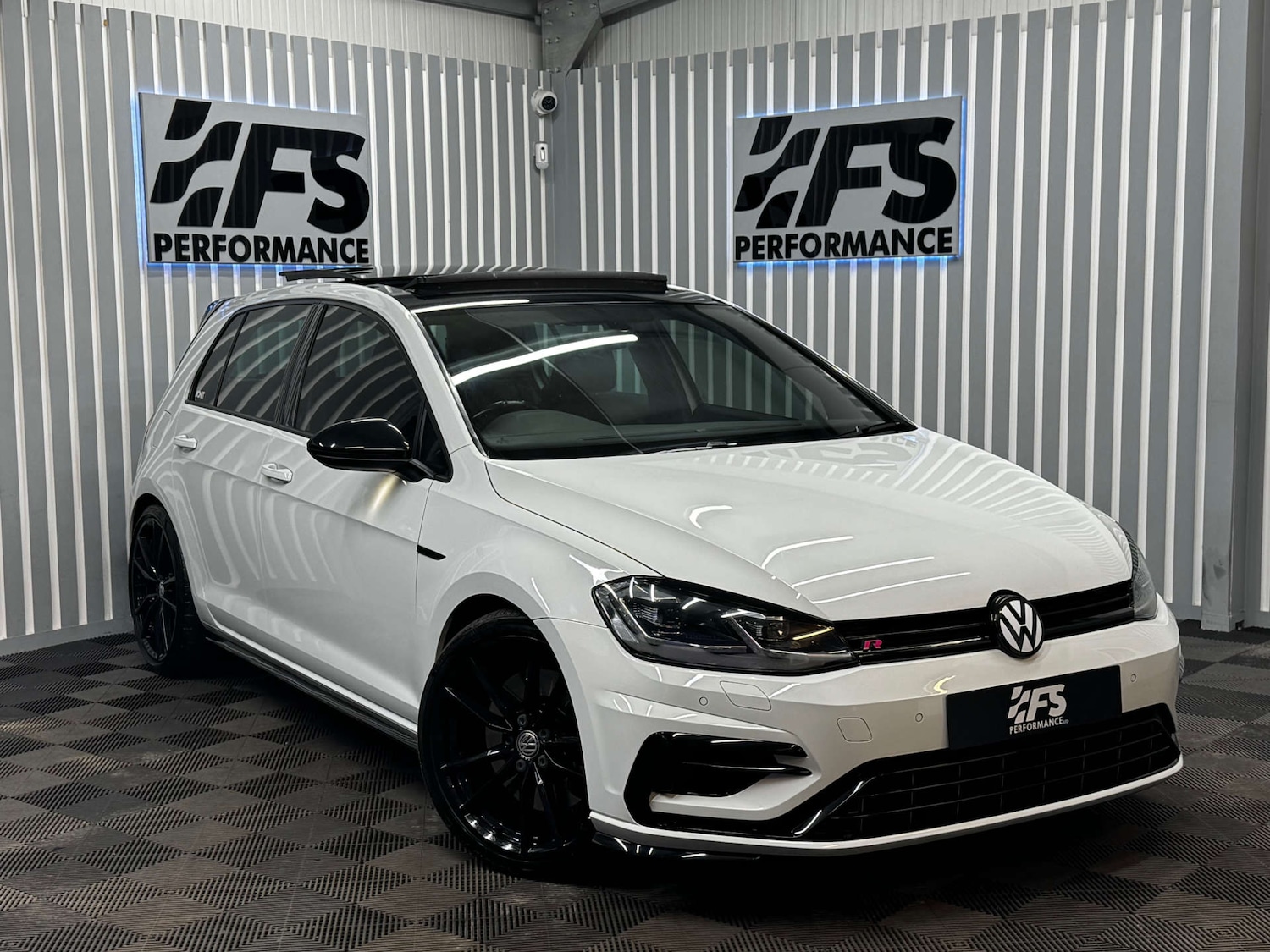 Used Volkswagen Golf 2017 for sale - 77236282: Photo 42