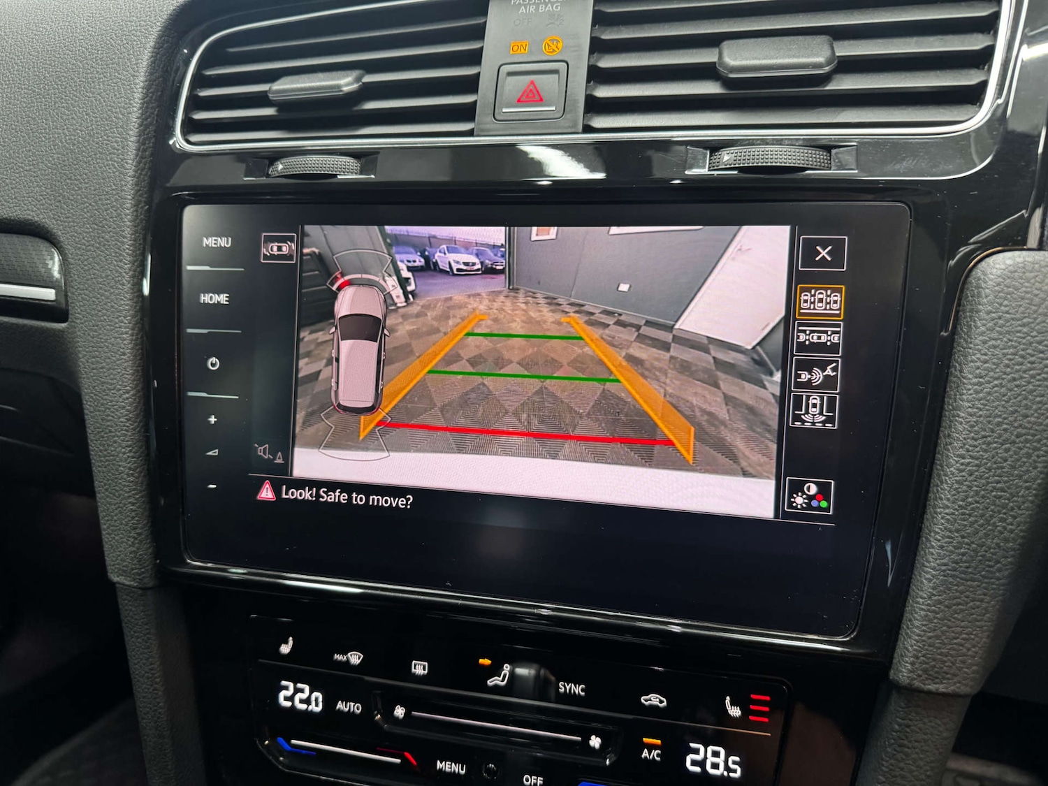 Used Volkswagen Golf 2017 for sale - 77236282: Photo 9