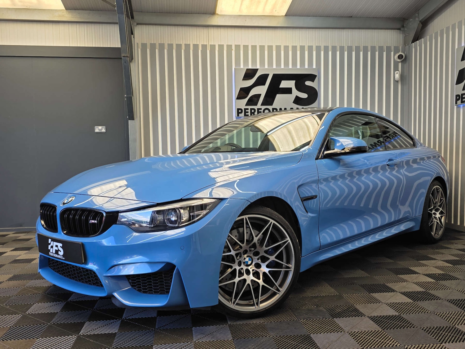 Used BMW M4 2018 for sale - 76663135: Photo 3