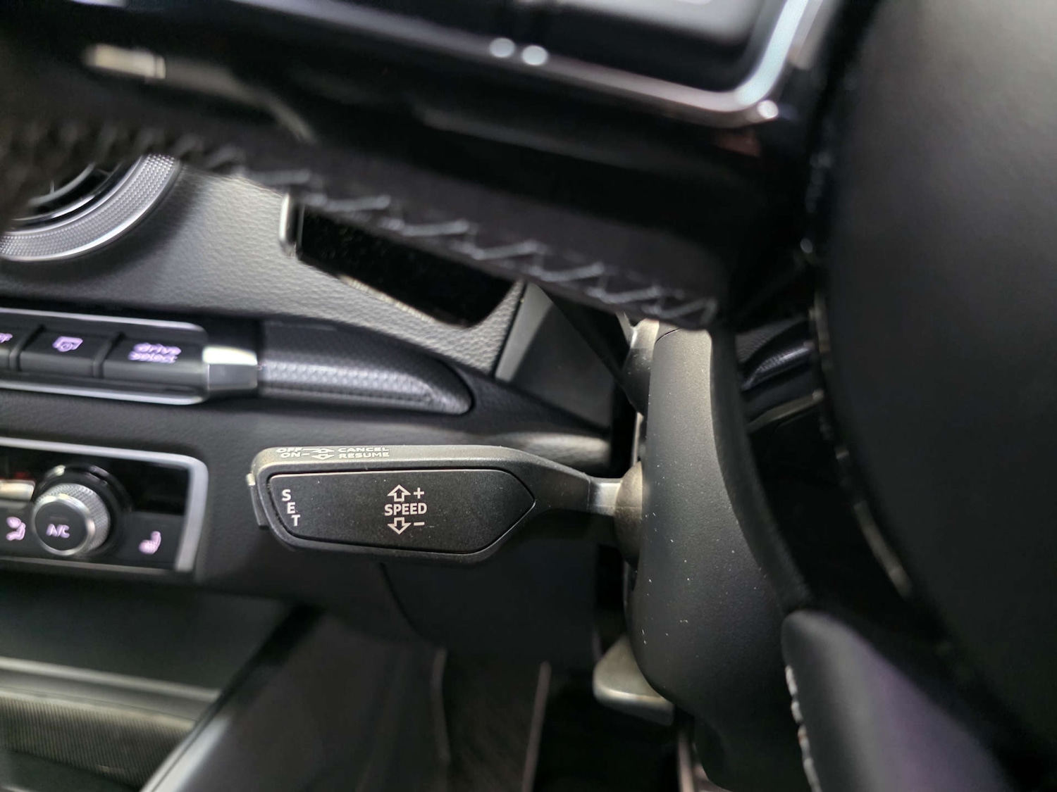 Used Audi RS3 2017 for sale - 78133432: Photo 11