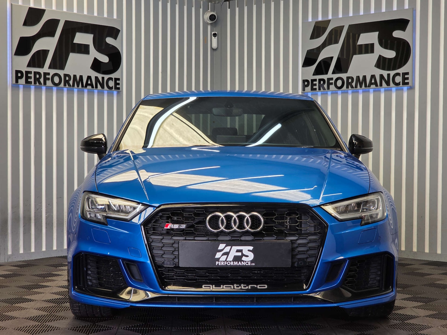 Used Audi RS3 2017 for sale - 78133432: Photo 2