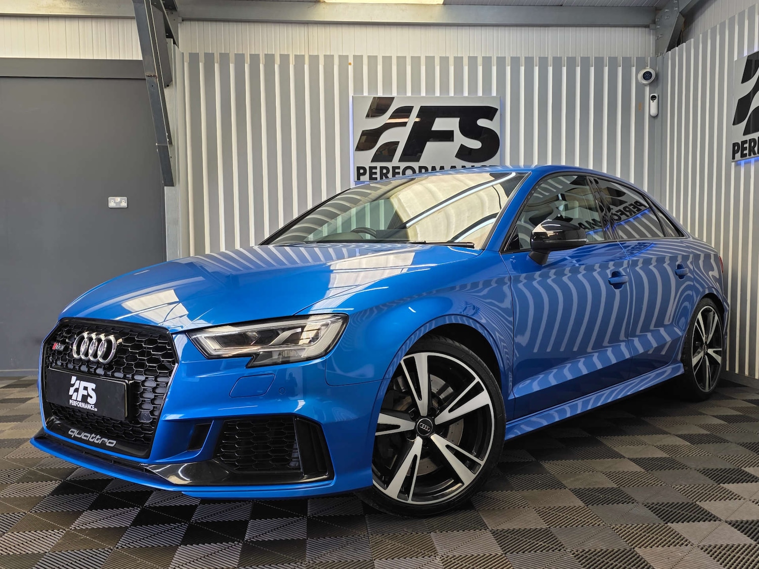 Used Audi RS3 2017 for sale - 78133432: Photo 3