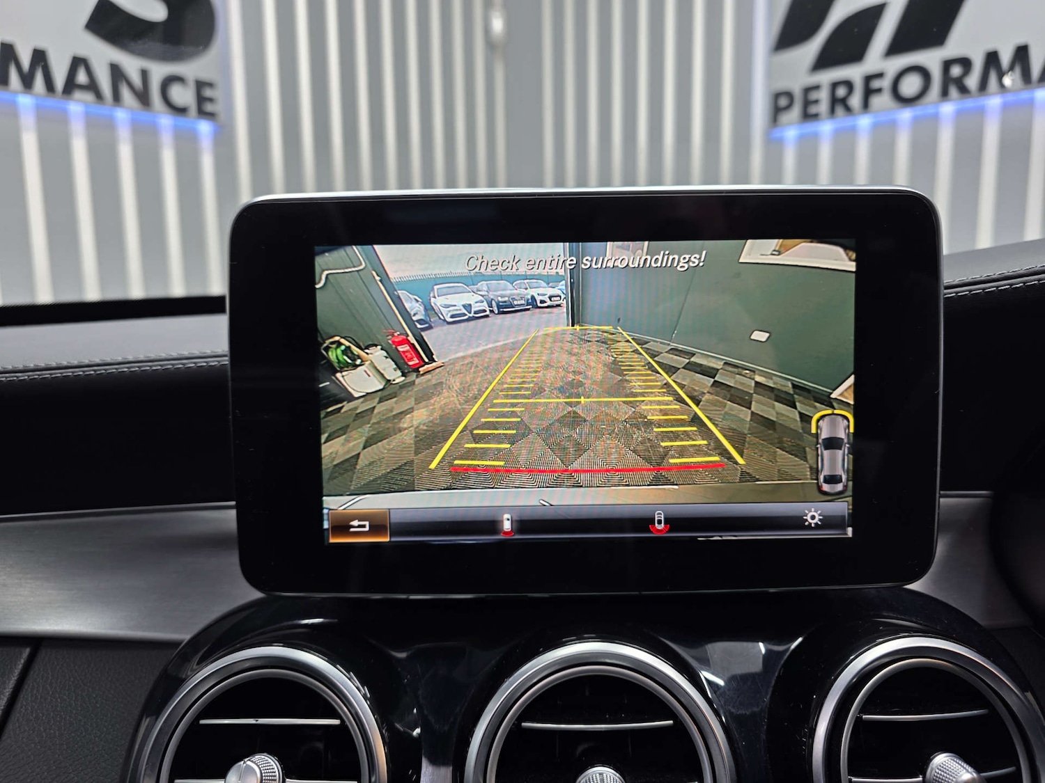 Used Mercedes-Benz C Class 2017 for sale - 76618172: Photo 10