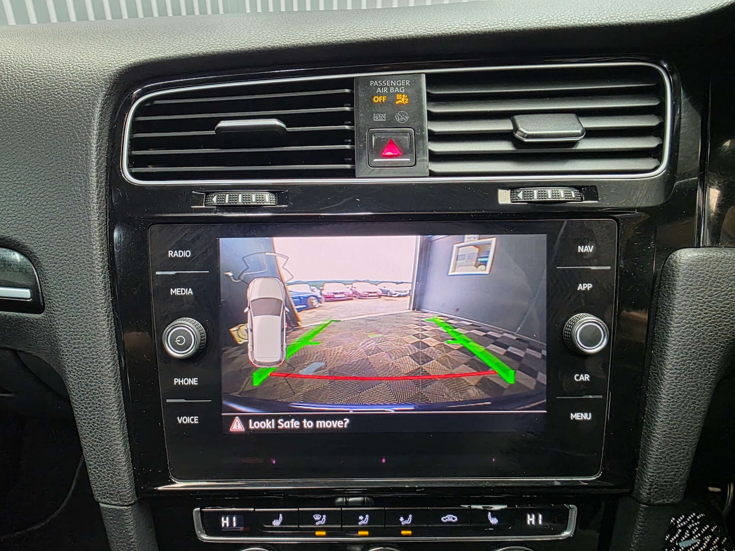 Used Volkswagen Golf 2018 for sale - 76601858: Photo 10