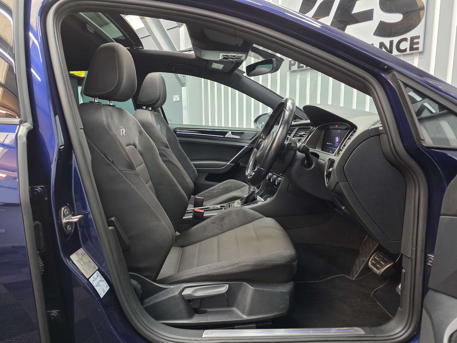 Used Volkswagen Golf 2018 for sale - 76601858: Photo 41