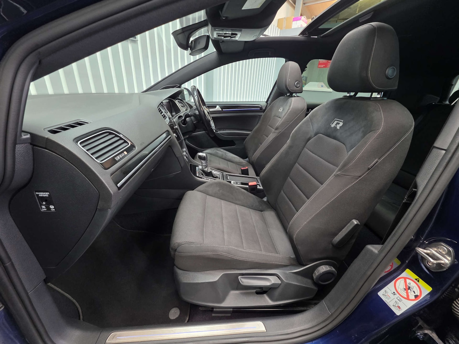 Used Volkswagen Golf 2018 for sale - 76601858: Photo 9