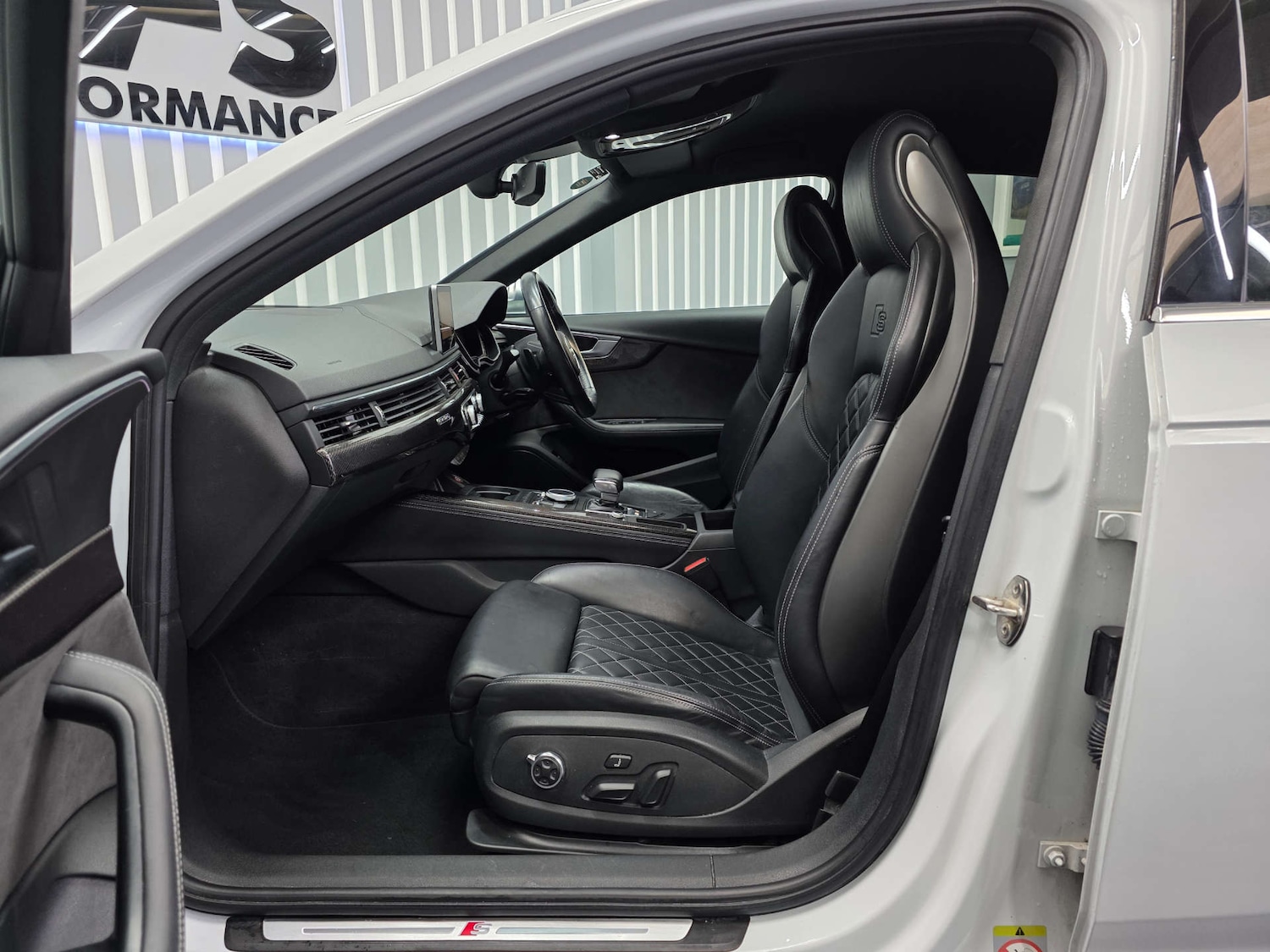 Used Audi A4 2018 for sale - 76751989: Photo 39