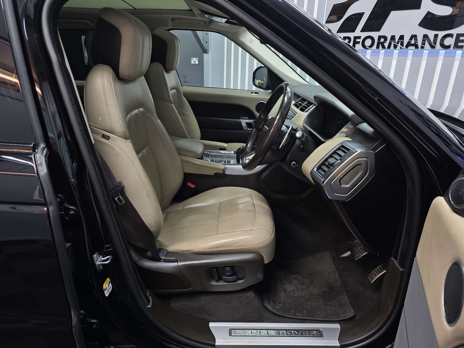 Used Land Rover Range Rover Sport 2019 for sale - 76751991: Photo 20