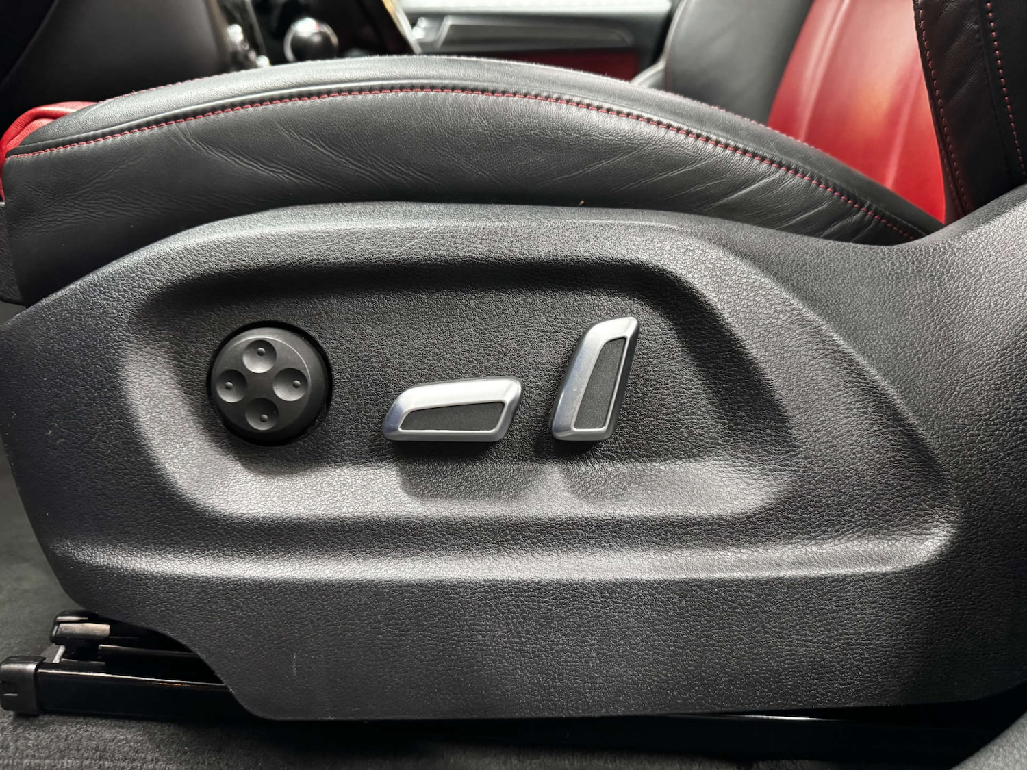 Used Audi SQ5 2015 for sale - 77236268: Photo 34