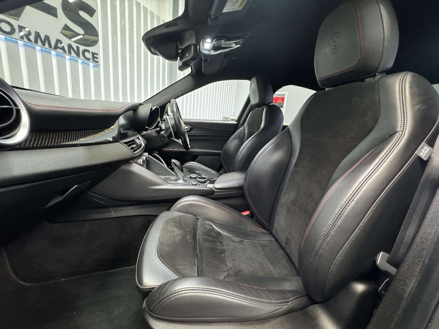 Used Alfa Romeo Giulia 2017 for sale - 78056694: Photo 8