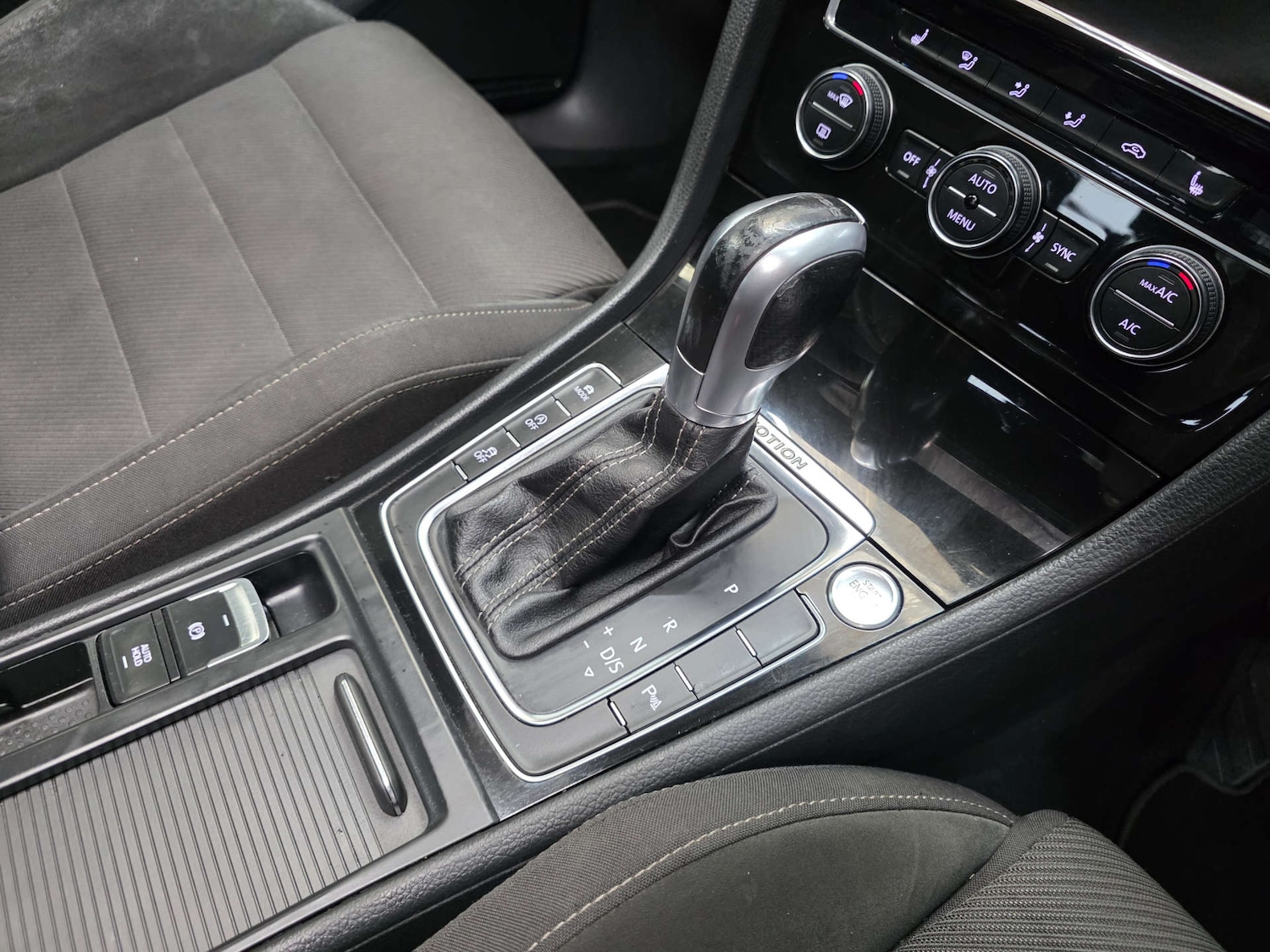 Used Volkswagen Golf 2018 for sale - 76280383: Photo 11