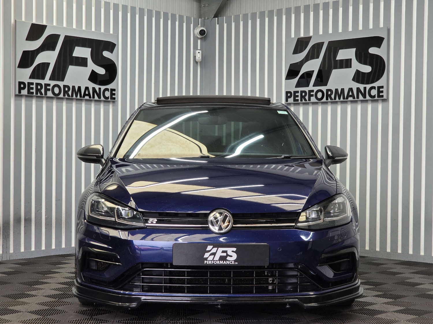 Used Volkswagen Golf 2018 for sale - 76280383: Photo 2