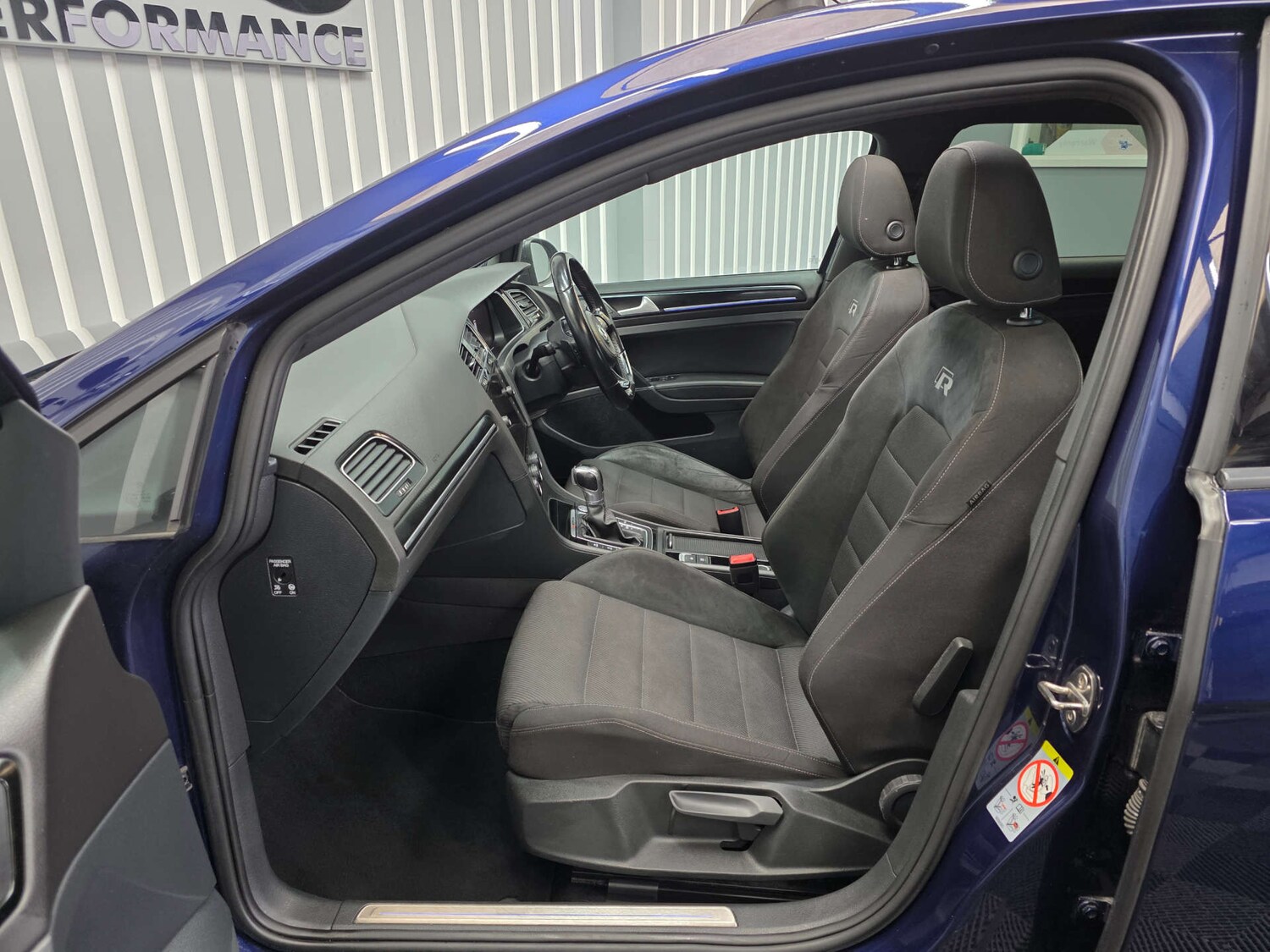 Used Volkswagen Golf 2018 for sale - 76280383: Photo 23