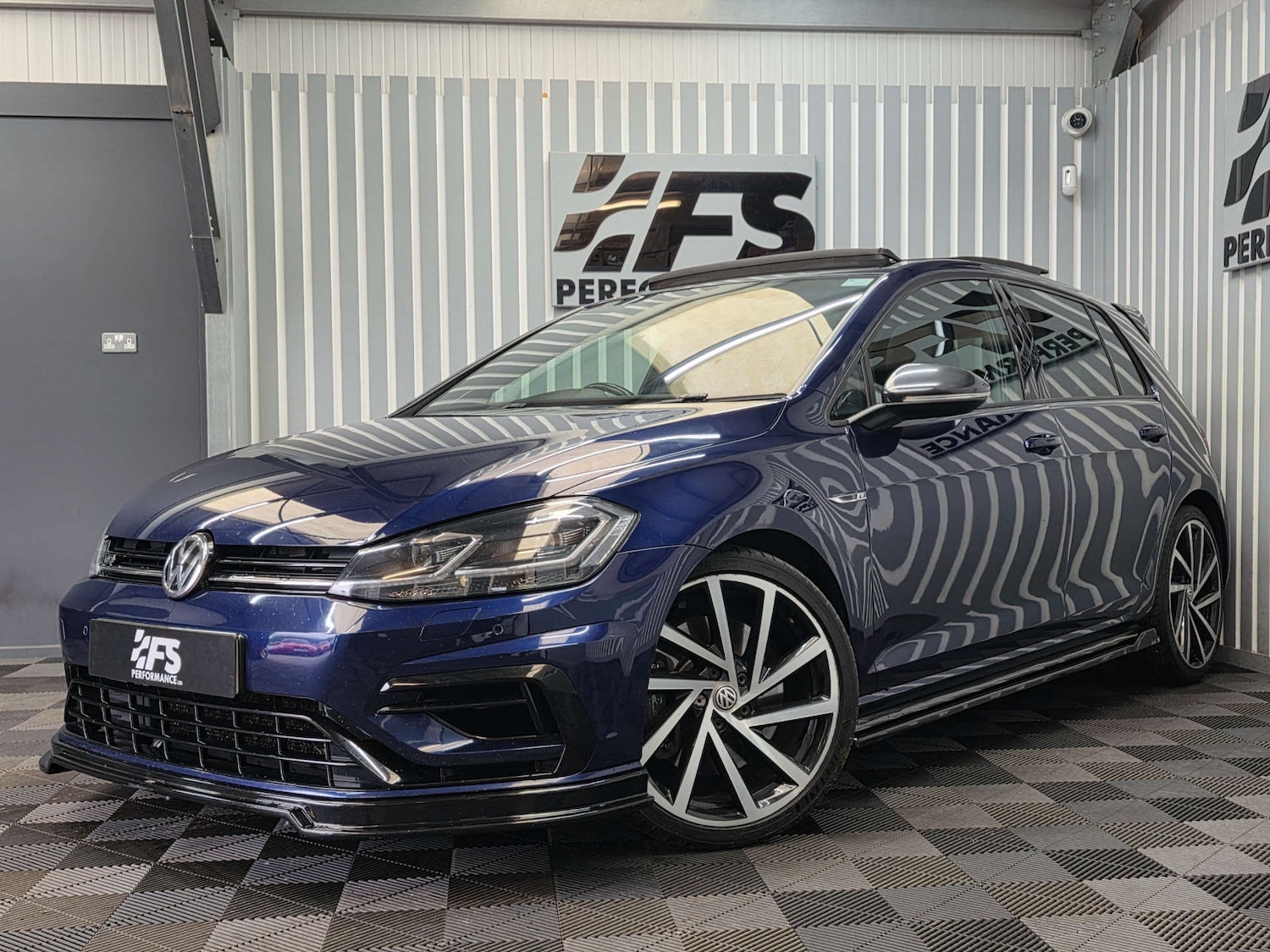 Used Volkswagen Golf 2018 for sale - 76280383: Photo 3